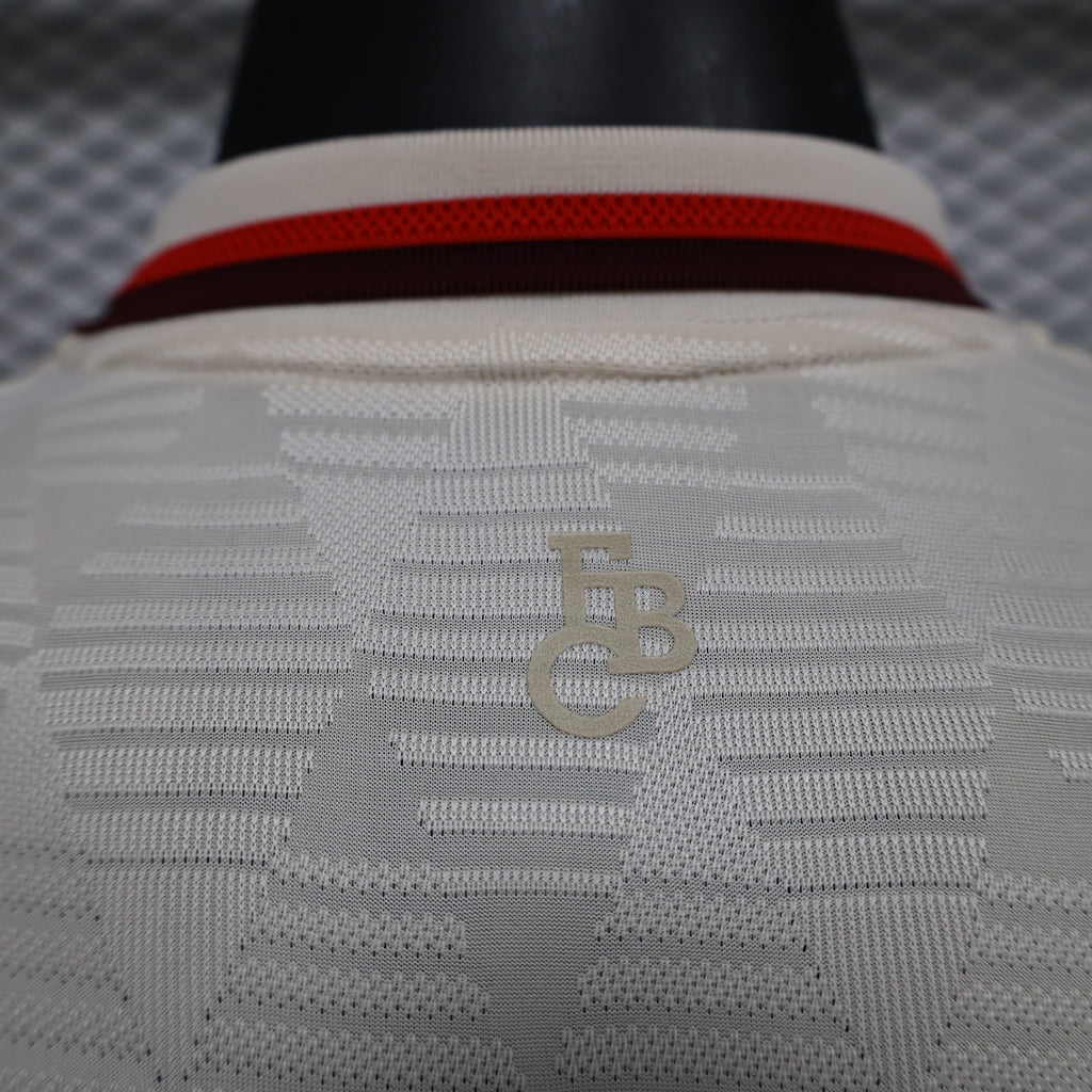 2024-25 Bayern Munich Third Away Player