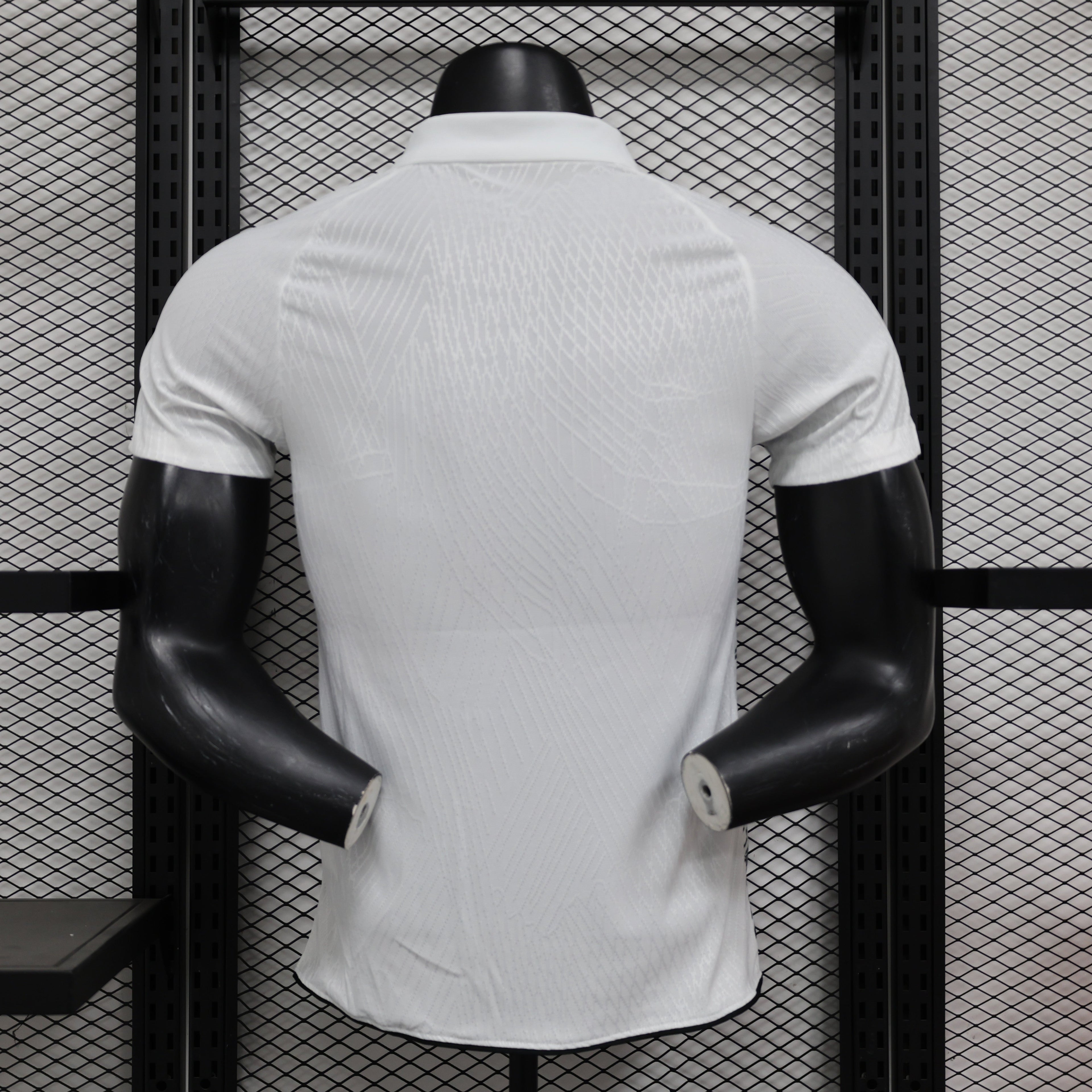 2025-26 Real Madrid Special White Dragon Player