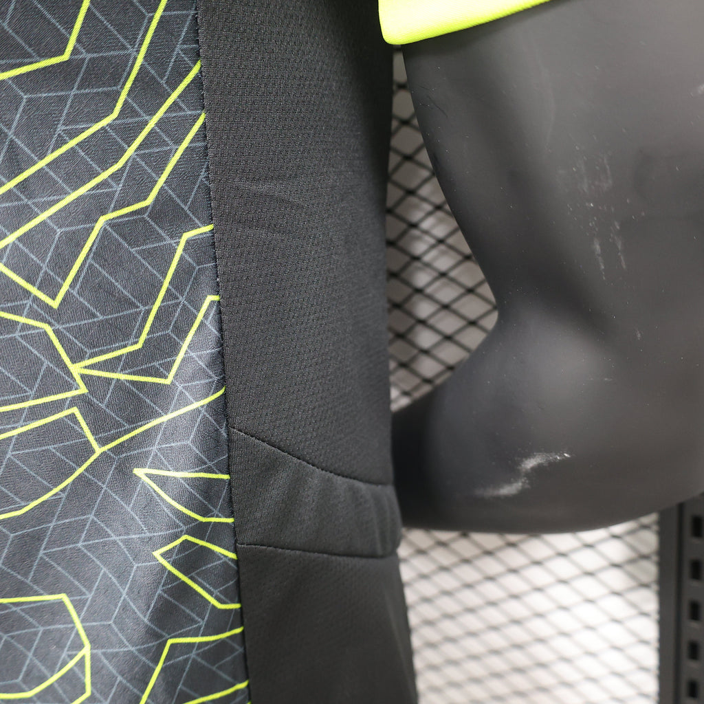 2025-26 BVB Special Black Player