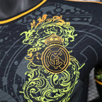 Real Madrid Spezialversion „Schwarzer Drache“ für die Saison 2025/26