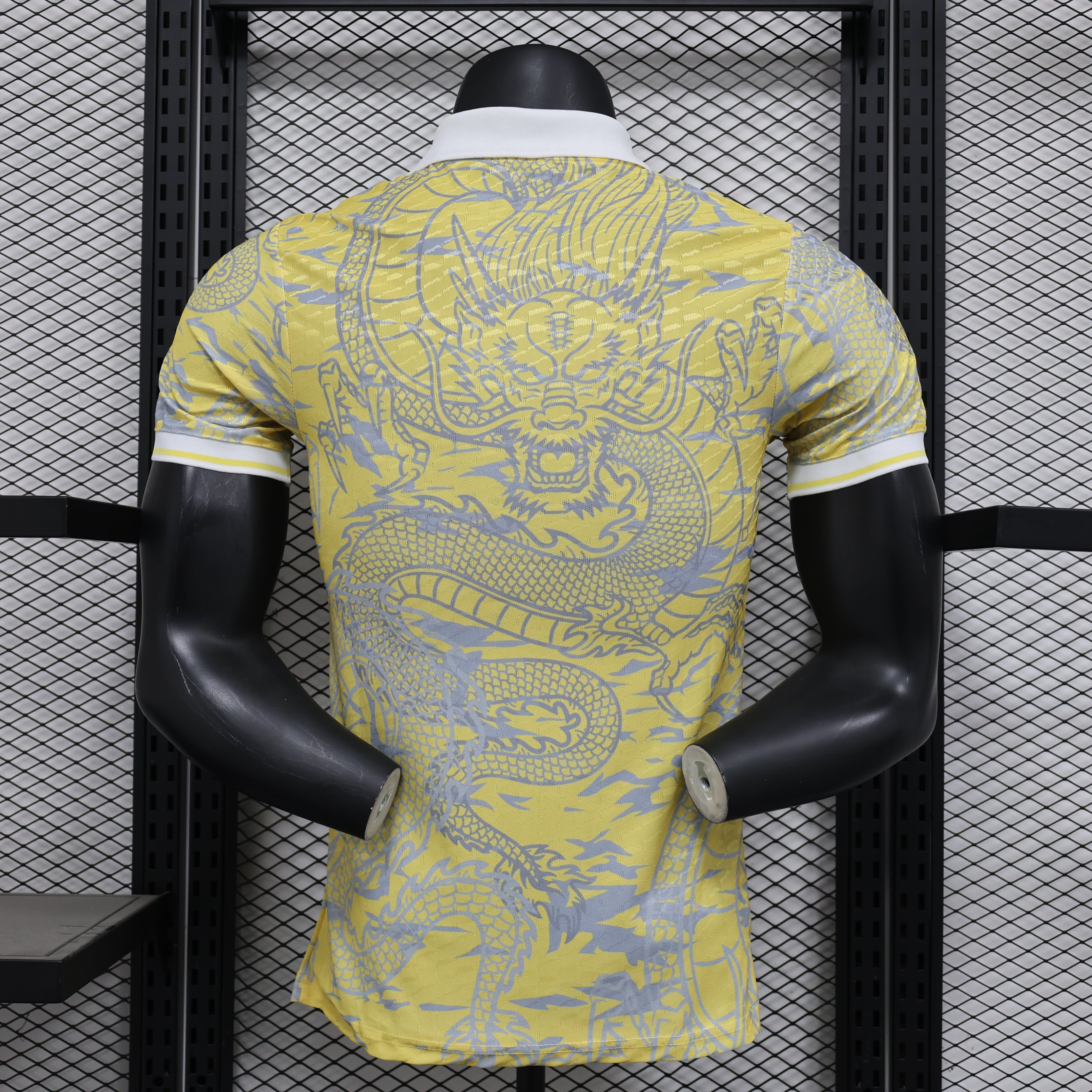 2025-26 Real Madrid Special Yellow Dragon Player