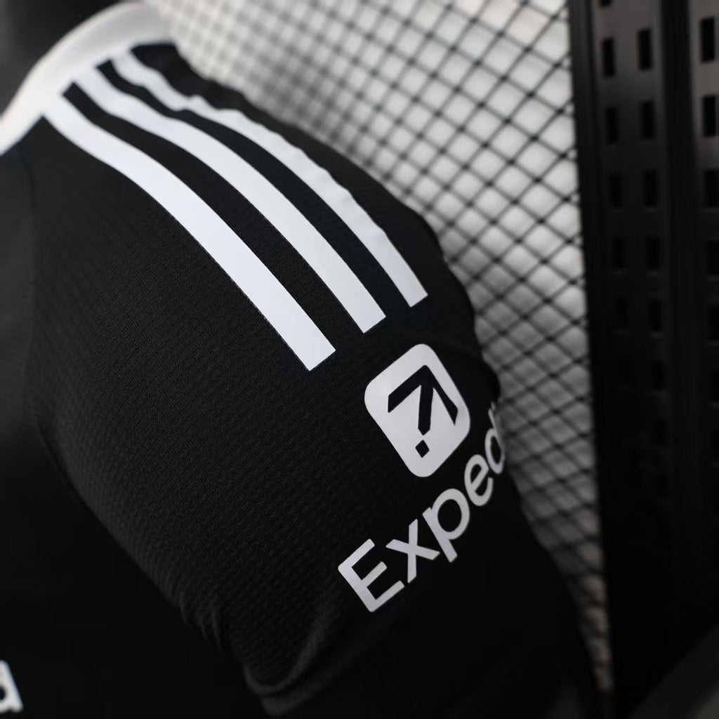 2025-26 Liverpool Goalkeeper Player