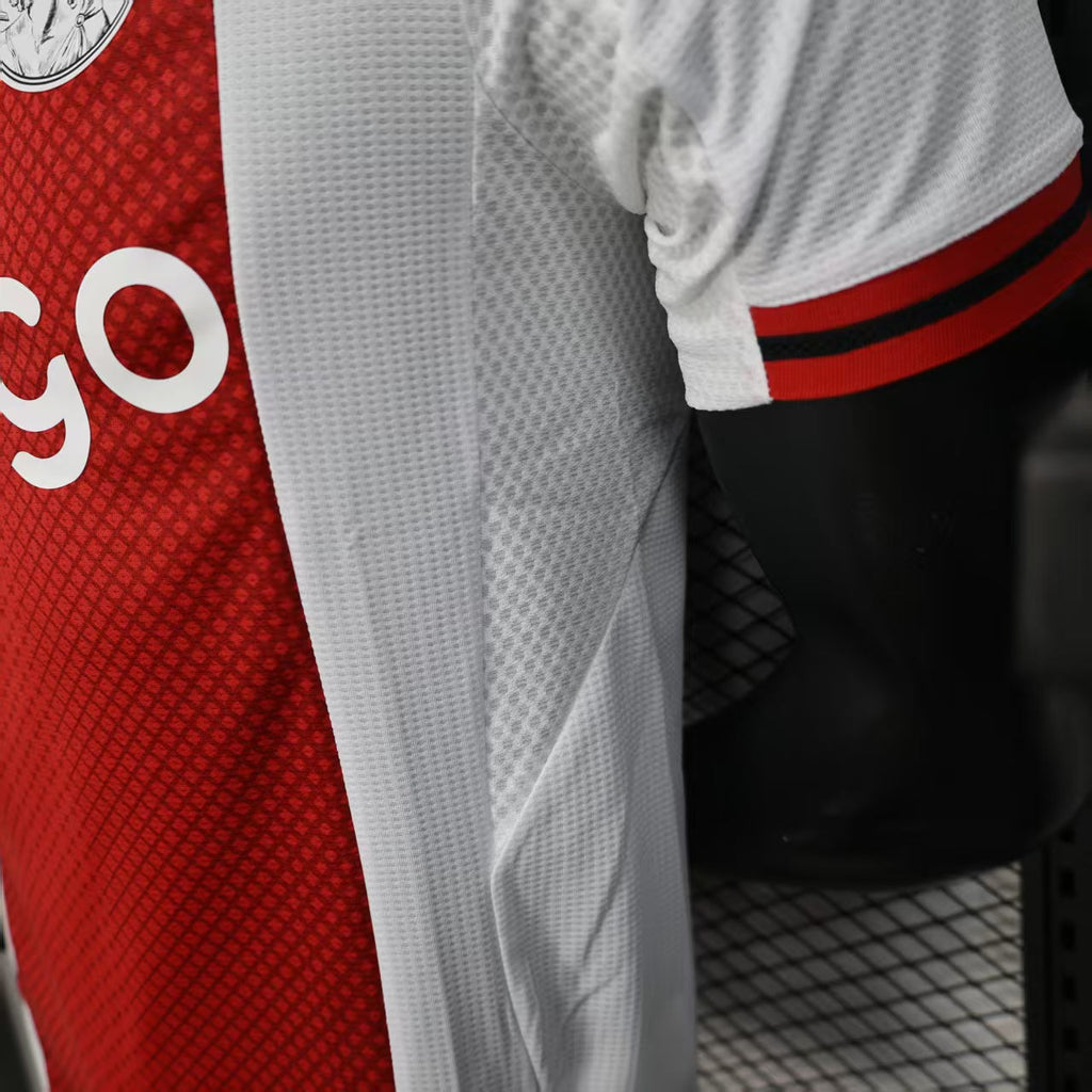 Versión del jugador local del Ajax 2025-26