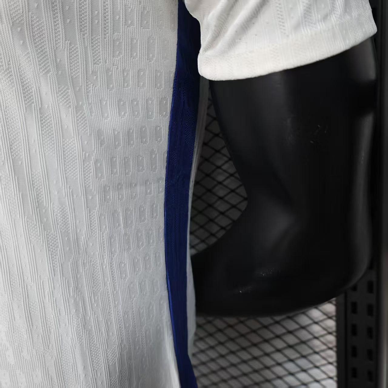 2025-26 Porto Special White Player