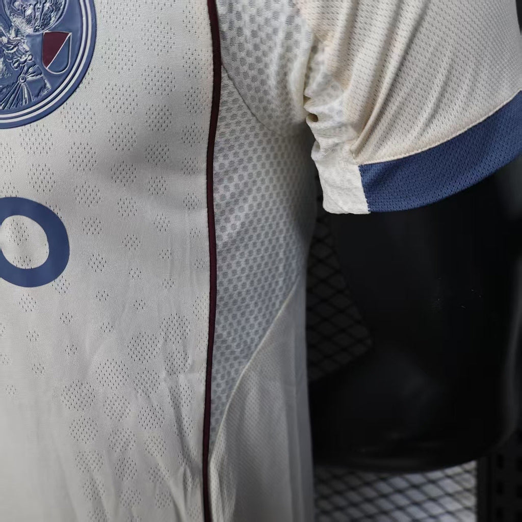 Versión del segundo jugador visitante del Ajax 2025-26