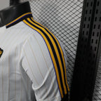 Manchester United Trikot 2025/26, lässiger Stil, weiße Spielerversion