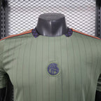 Versión de jugador de estilo casual del Bayern Múnich 2025-26