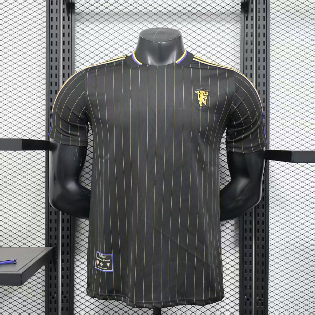 2025-26 Manchester United Casual Style Black Player