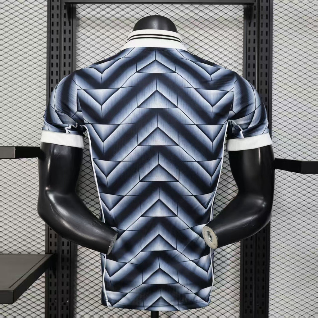 2025-26 Real Madrid Black Special Player