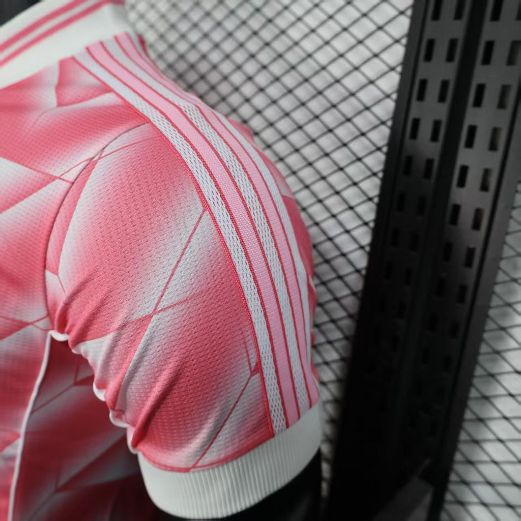 2025-26 Real Madrid Pink Special Player