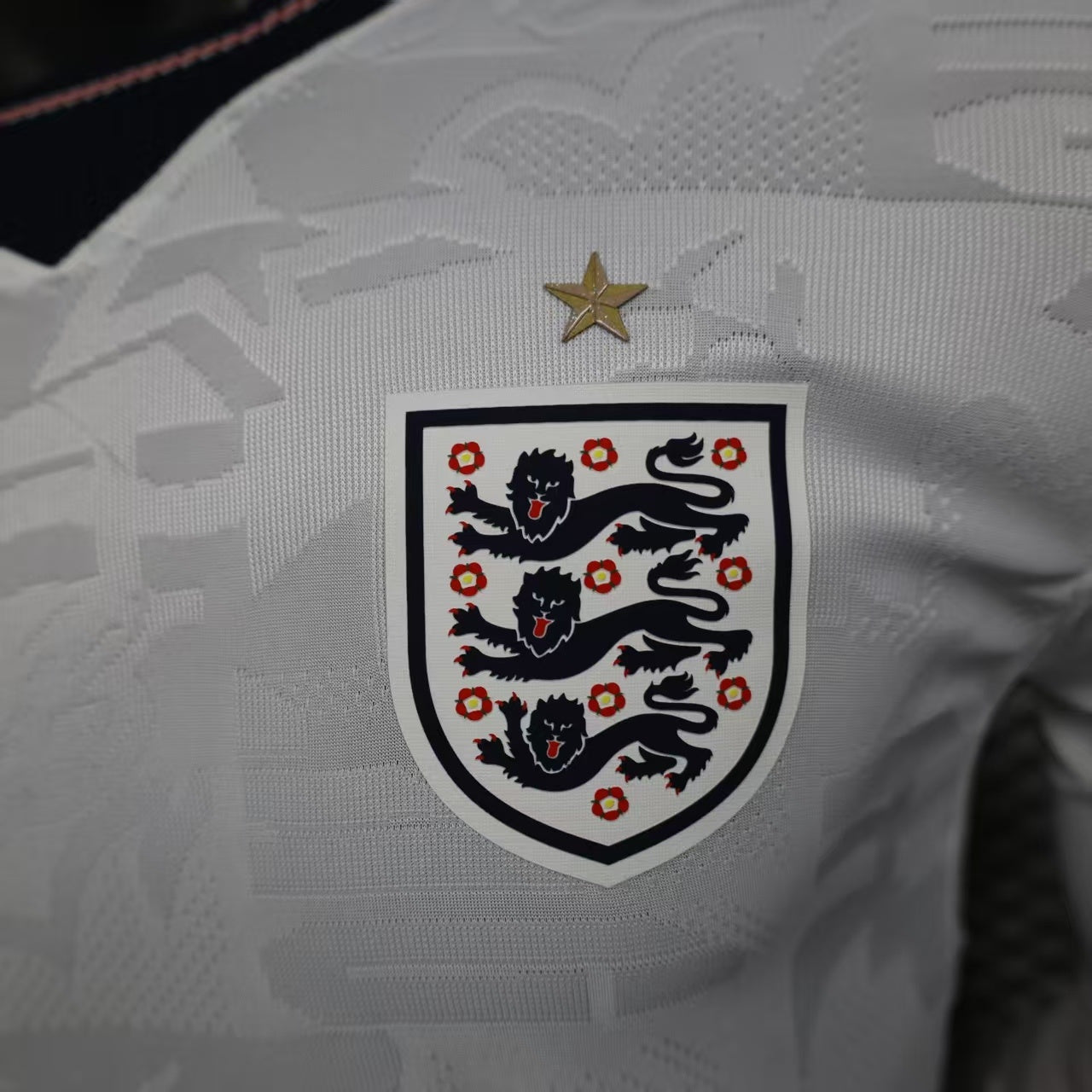 England Heimtrikot 2026, Spielerversion, Langarm