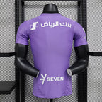 Versión para jugadores morados de la segunda equipación visitante de Riyadh Crescent 2024-25
